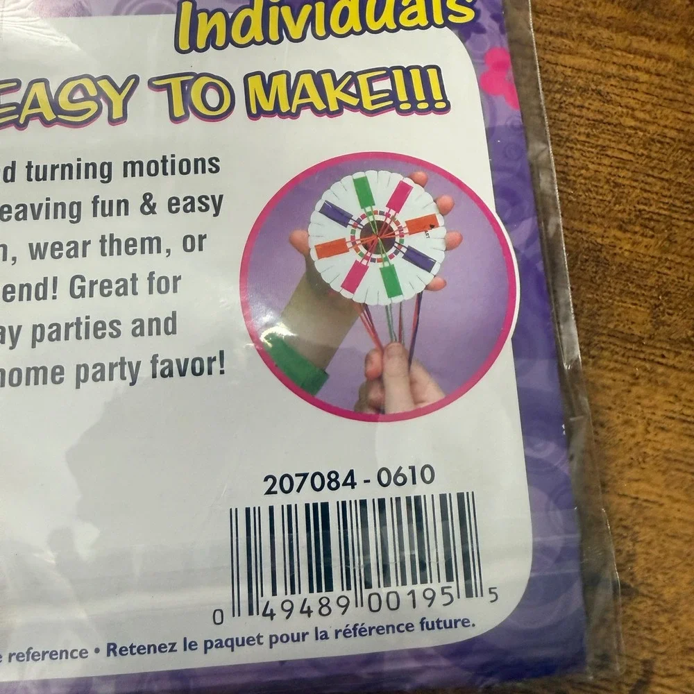 Make It Cool 2011 Friendship Bracelet Maker Janlynn 3001-95 Fun‎ Craft Kit Neon